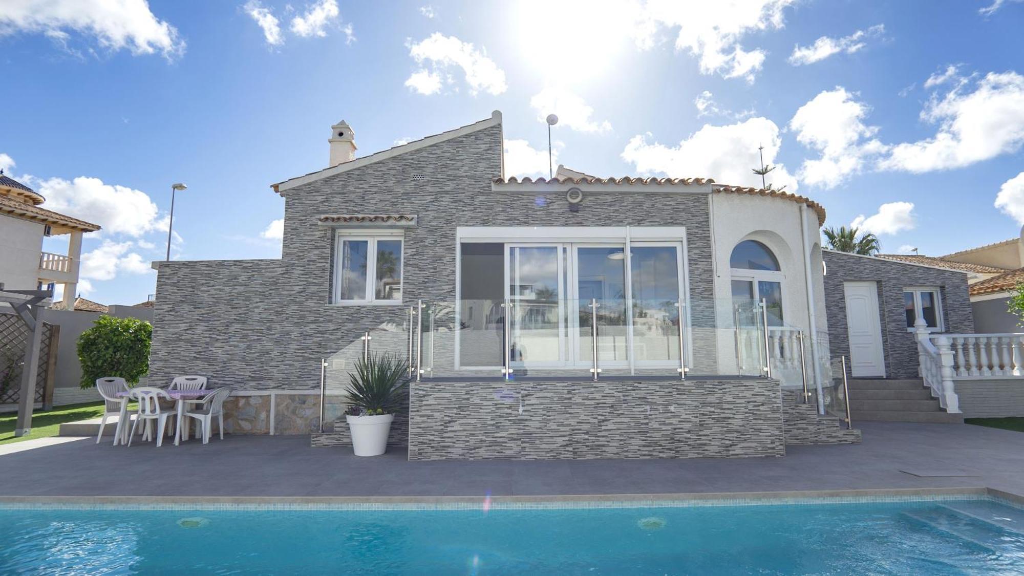 Modern Detached 4 Bed 3 Bath Villa With Private Pool Close To All Amenities Вільямартін Екстер'єр фото